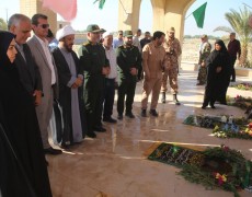 غبارروبی قبور مطهر شهدای روستای لیلک