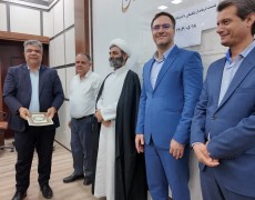 نشست خبری فرماندار تنگستان با خبرنگاران تنگستان به مناسبت روز خبرنگار