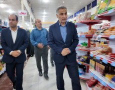 بازدید میدانی بخشدار دلوار از مراکز توزیع سبد کالا / تأکید بر نظارت مستمر بر قیمت‌ها و رعایت موازین بهداشتی